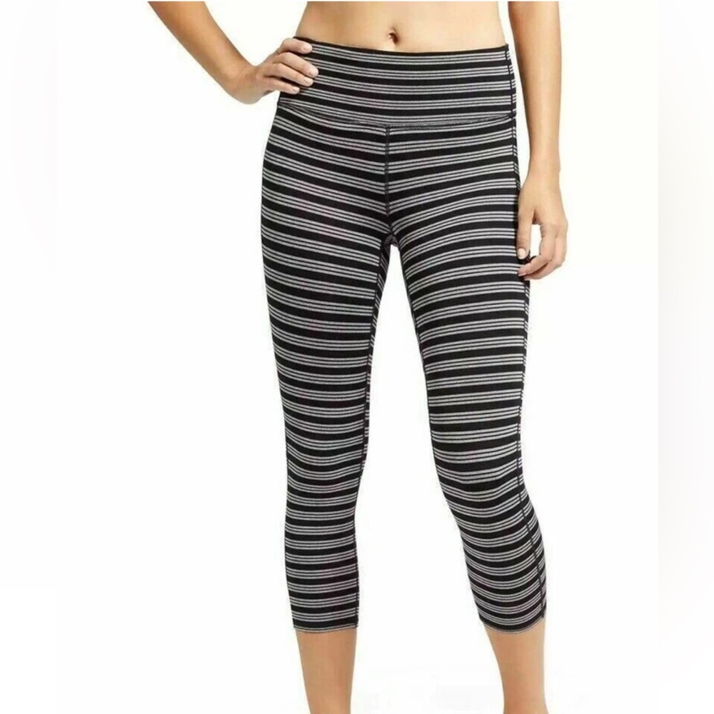 Athleta Chaturanga Black Gray Striped Capri Leggings
